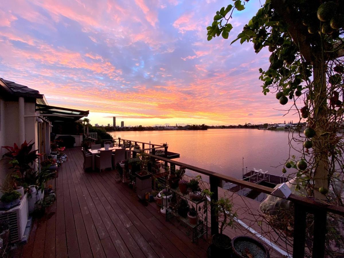 Mermaid Waters Duplex House Homestay Gold Coast