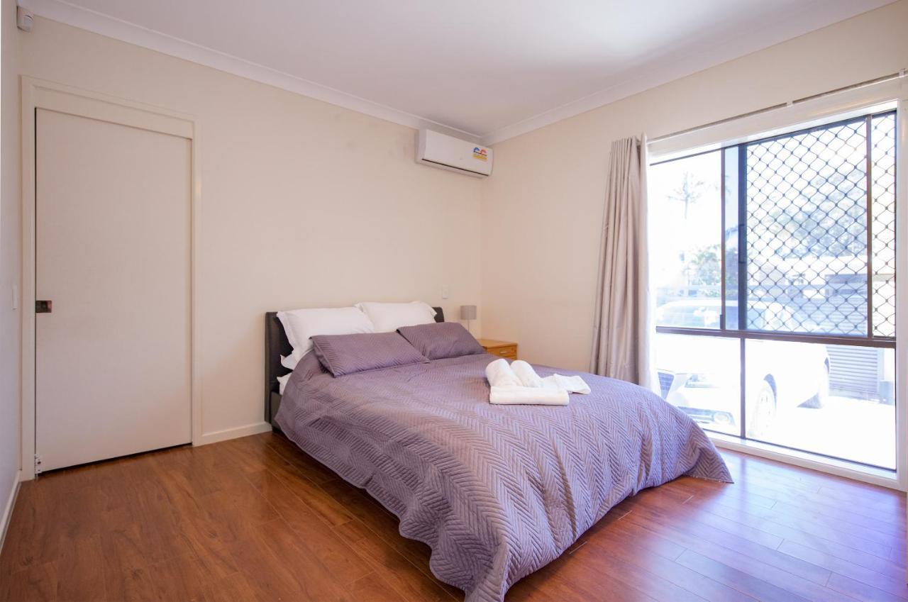 Mermaid Waters Duplex House Homestay Gold Coast